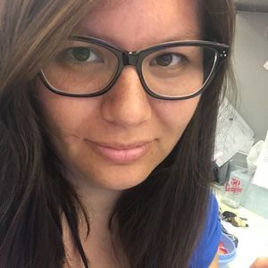 Meet your Posher, Claudia